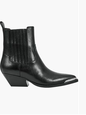 Marc Fisher Black Leather Bryce boots